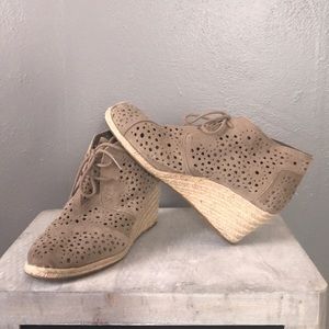 TOMS Espadrille wedge Booties!